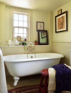 clawfoot soaking tub modern amenities