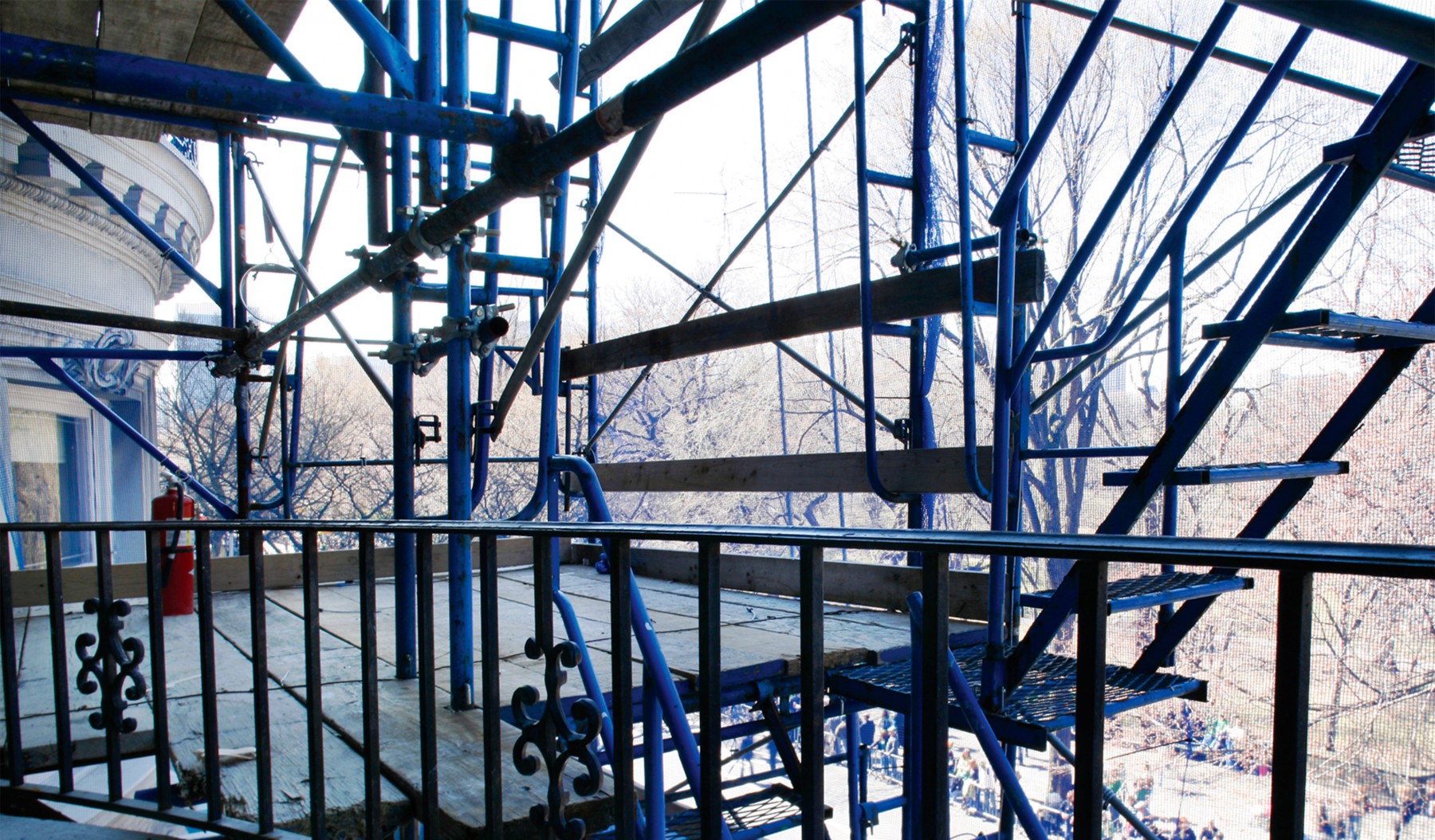 new york city scaffolding townhouse renovation